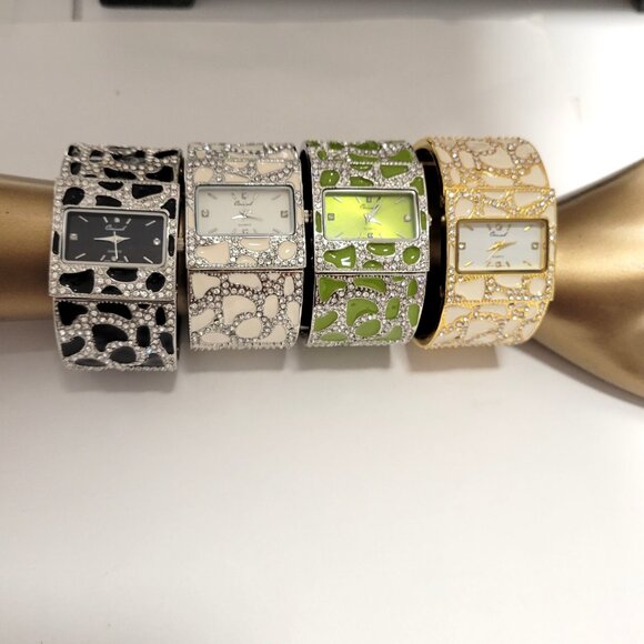 OSIROCK Sequin Green Sparkly Cuff Bangle Watch - Picture 6 of 14